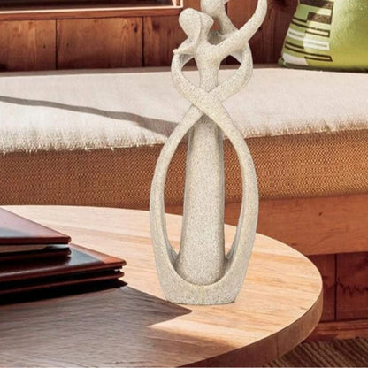 Abstrakte Paarskulptur - Symbol für zeitlose Liebe und Zuneigung