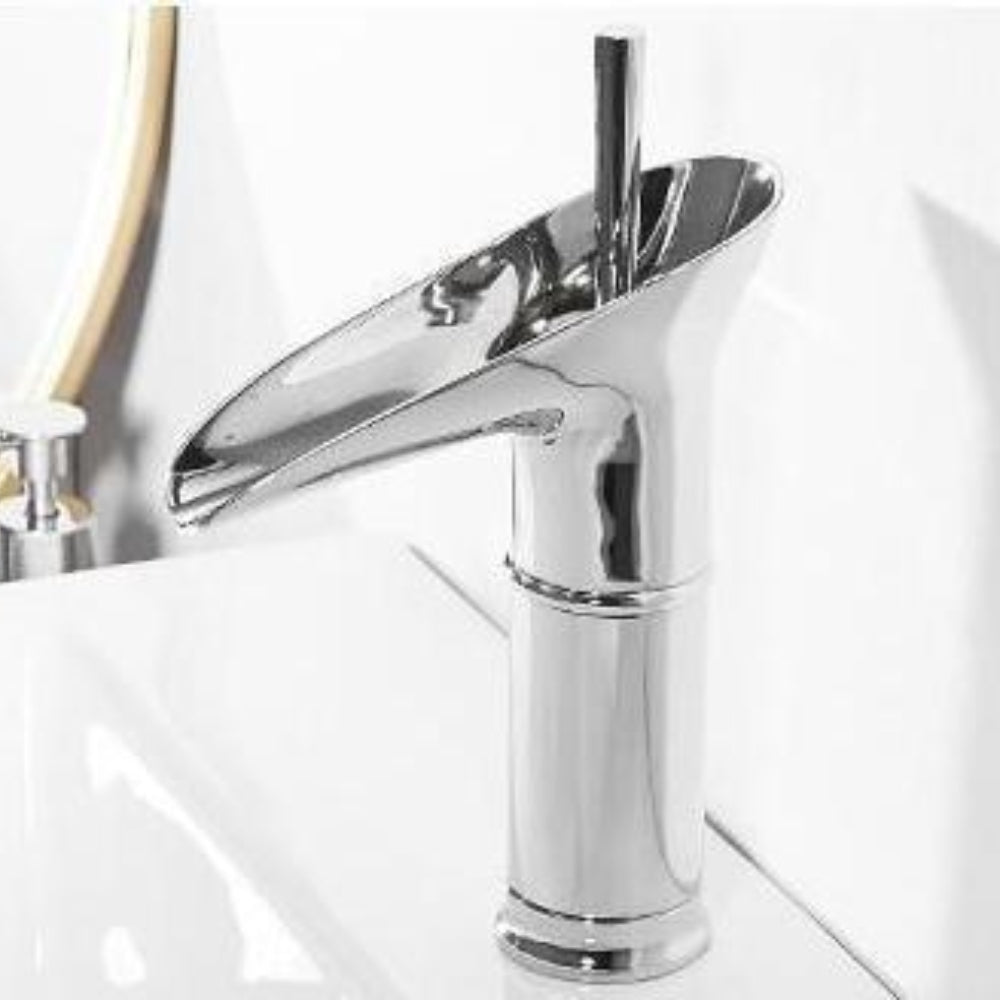 Antiker Wasserhahn für das Badezimmer - Auslauf und Einhebelmischer