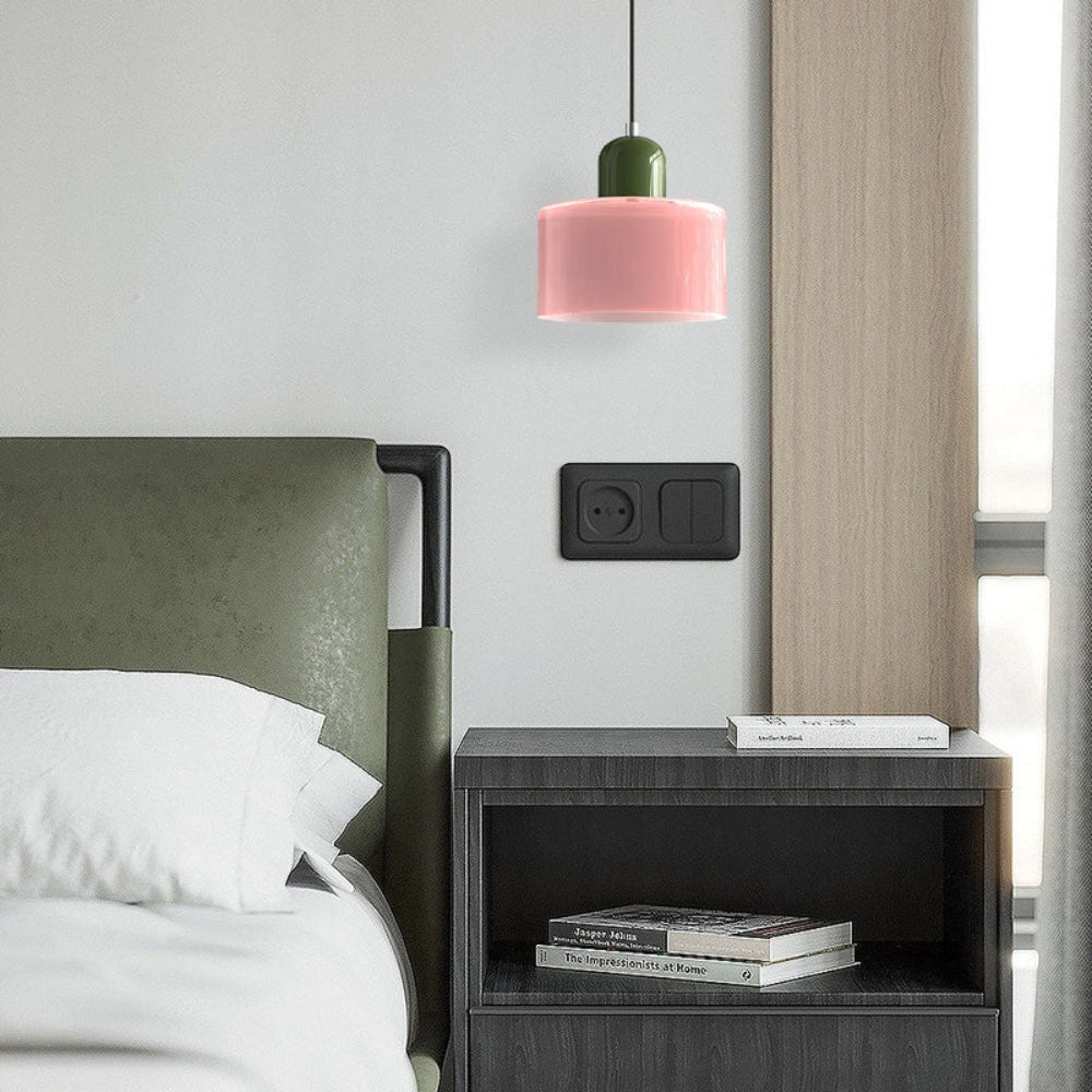 Bauhaus-Pendellampe – Glasdesign & Gleichmäßige Lichtverteilung