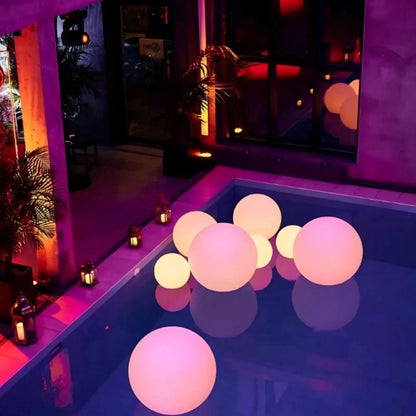 Dekorative Globus-Stehlampe – Geeignet für Innen- und Außenbereiche