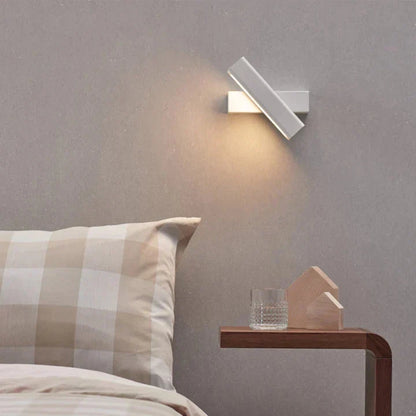 Dimmbare LED-Wandleuchte - Lineares Licht mit warmem Umgebungslicht