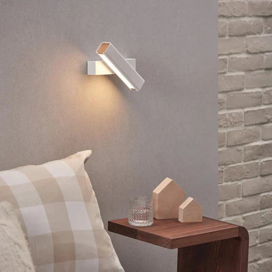 Dimmbare LED-Wandleuchte - Lineares Licht mit warmem Umgebungslicht