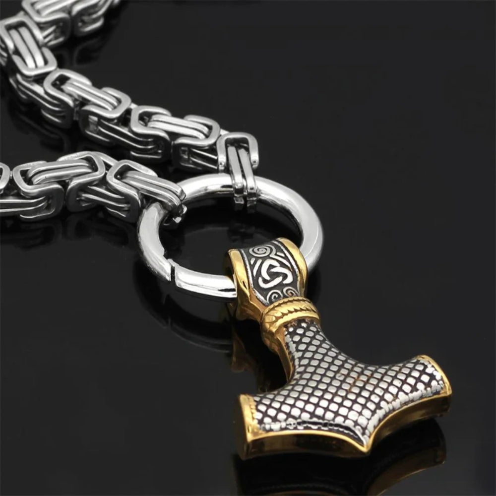 Doppelter Wolfskopf & Mjolnir Halskette - Symbol für Stärke und Schutz