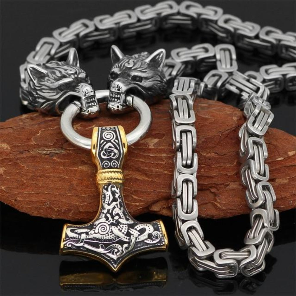 Doppelter Wolfskopf & Mjolnir Halskette - Symbol für Stärke und Schutz