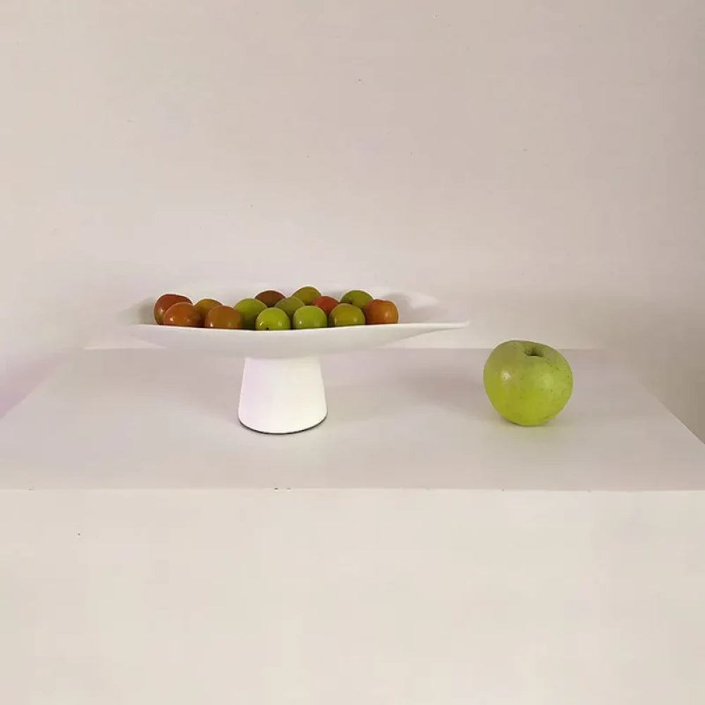 Erhöhte Design-Obstschale - skulpturaler Akzent für den täglichen Gebrauch