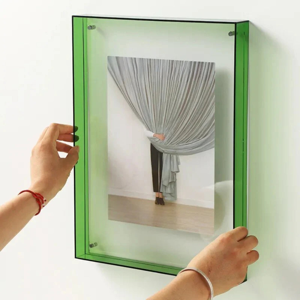 Farbiger transparenter Bilderrahmen - Modernes Display mit kreativer Note