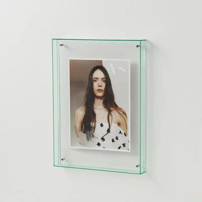 Farbiger transparenter Bilderrahmen - Modernes Display mit kreativer Note