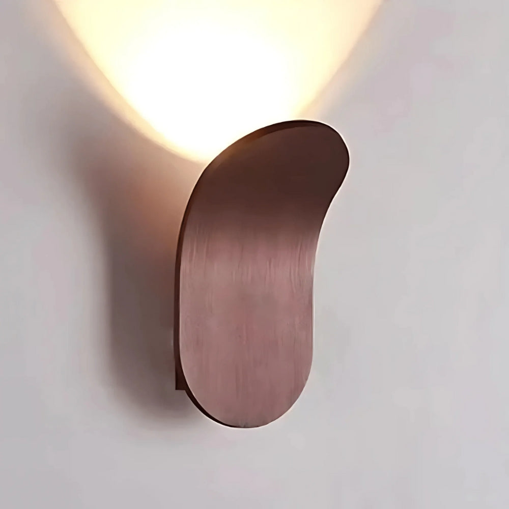 Gebogene Metall-Wandleuchte - Warmes LED-Ambientelicht Gebürstetes Finish