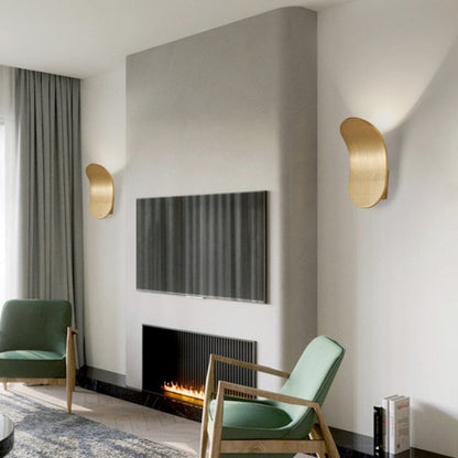 Gebogene Metall-Wandleuchte - Warmes LED-Ambientelicht Gebürstetes Finish