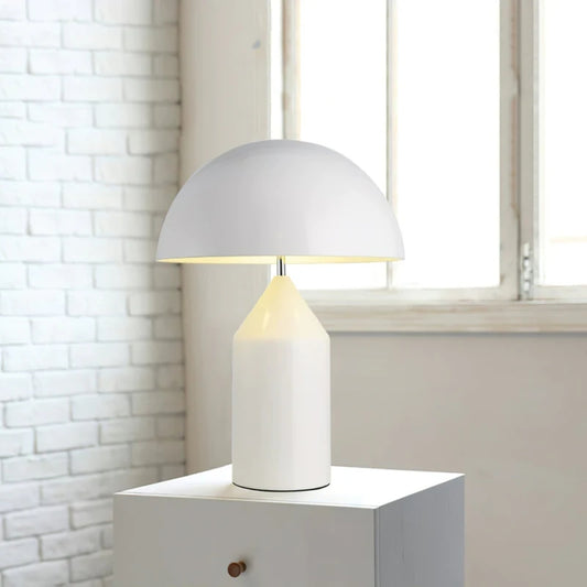 Gebürstete Gold Tischlampe – Geometrisches Design & Modernes Ambiente