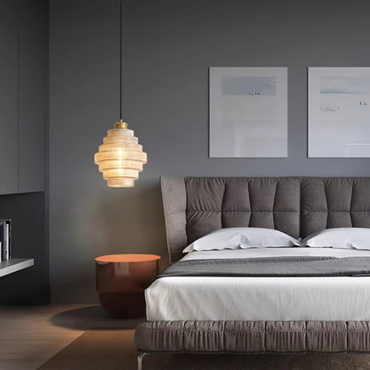 Gestufte Glas-Pendelleuchte - Weiches, diffuses Licht