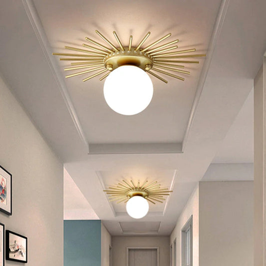 Goldene Deckenleuchte - Mid-Century-Sternenstrahlform
