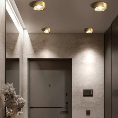 Goldene Deckenleuchte – Rundes Kompaktlicht