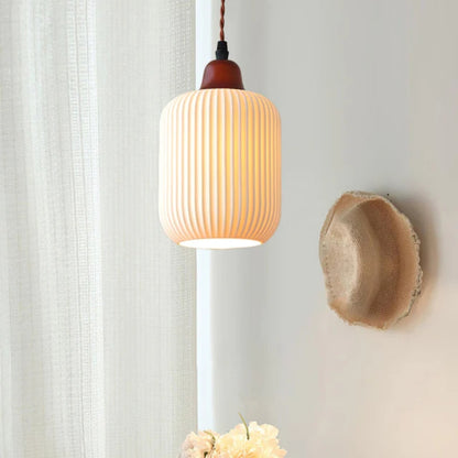 Rustikale Hängelampe - Schräges Hängelicht für gemütliche Räume