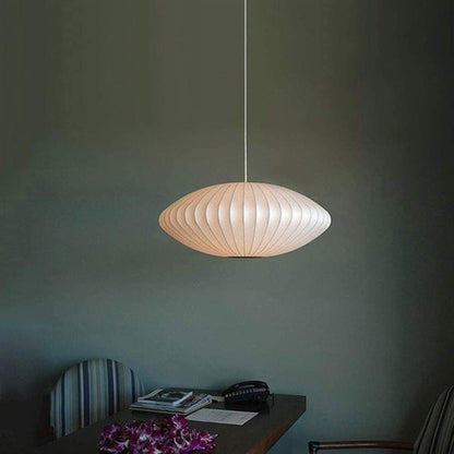 Hängende Untertassen-Pendelleuchte – Zeitgemäßes Stoffdesign