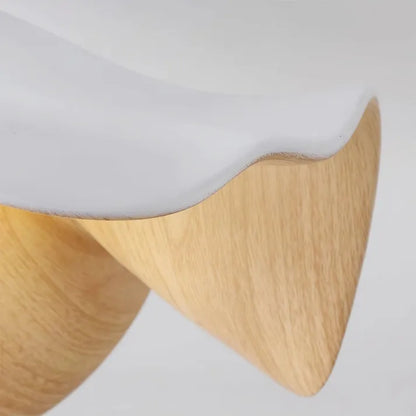 Holzlotus-Deckenleuchte – Skulpturales Design Mit Sanfter Beleuchtung