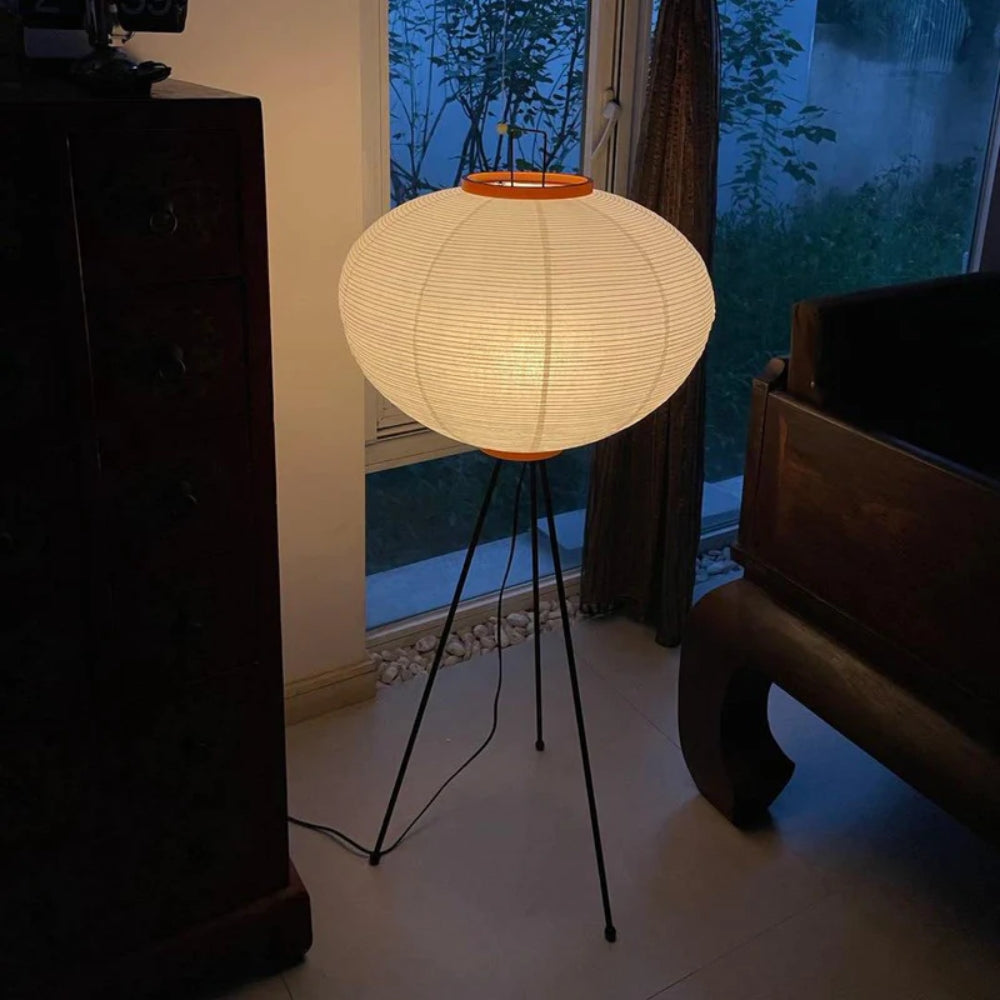 Japanische Stehlampe – Sanfte Beleuchtung