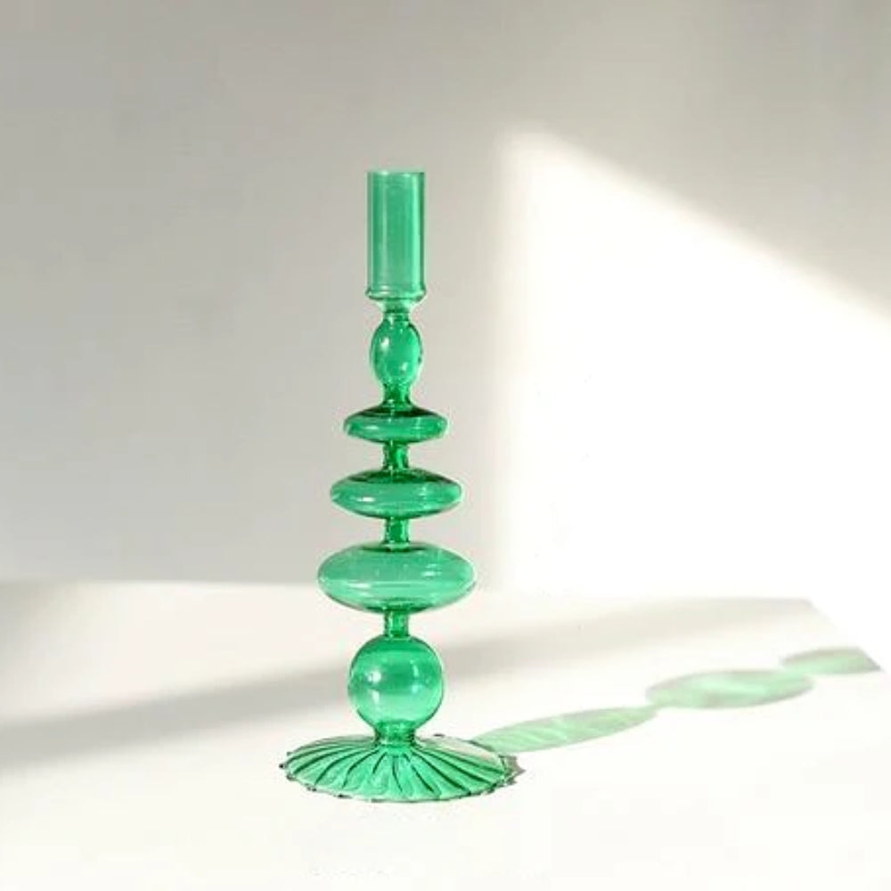 Kerzenständer aus Glas - Bunte Formen mit Retro-Appeal