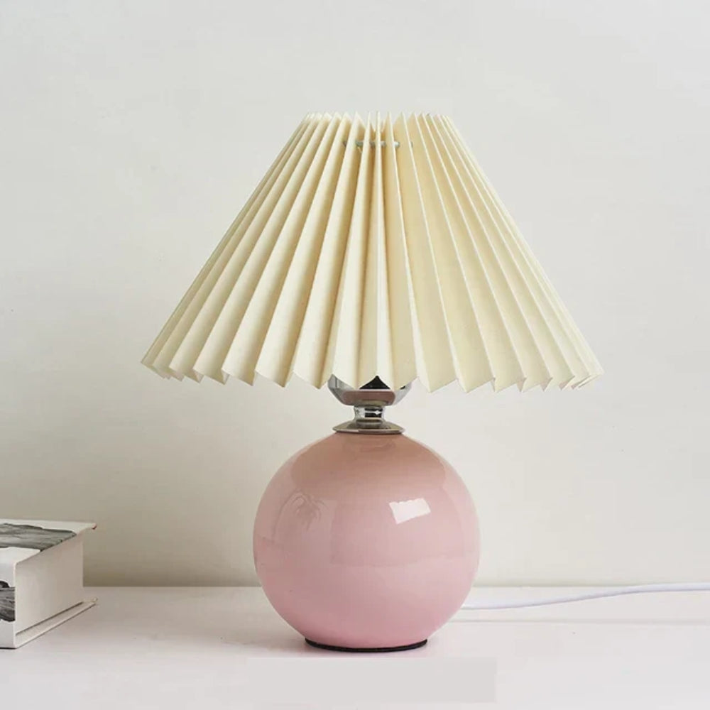 Klassische Vintage-Tischlampe – LED-kompatibel mit Plissee-Lampenschirm