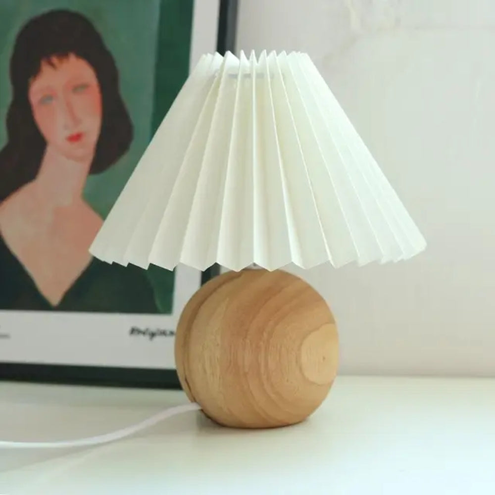 Klassische Vintage-Tischlampe – LED-kompatibel mit Plissee-Lampenschirm