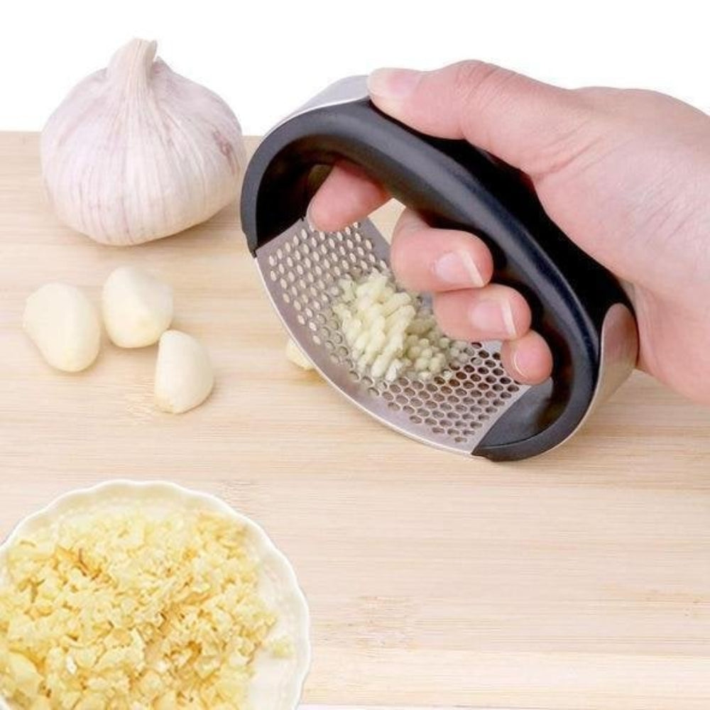 Kompakte wippende Knoblauchpresse - schnelles Zerkleinern mit komfortablem Griff