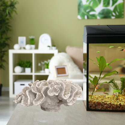 Weiße, von Korallen inspirierte Skulptur - dekorativer Küstenakzent für Zuhause