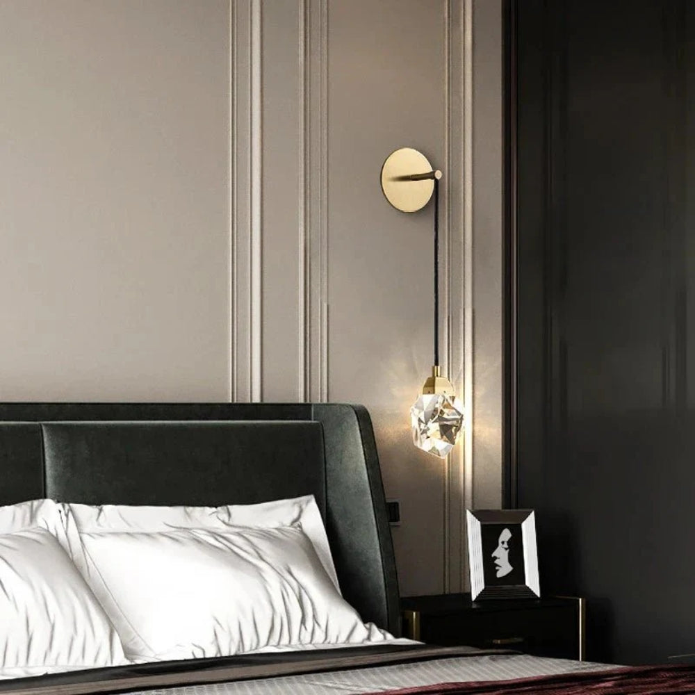 Kristallinspirierte Pendel- und Wandleuchte - stilvolle Doppelbeleuchtung