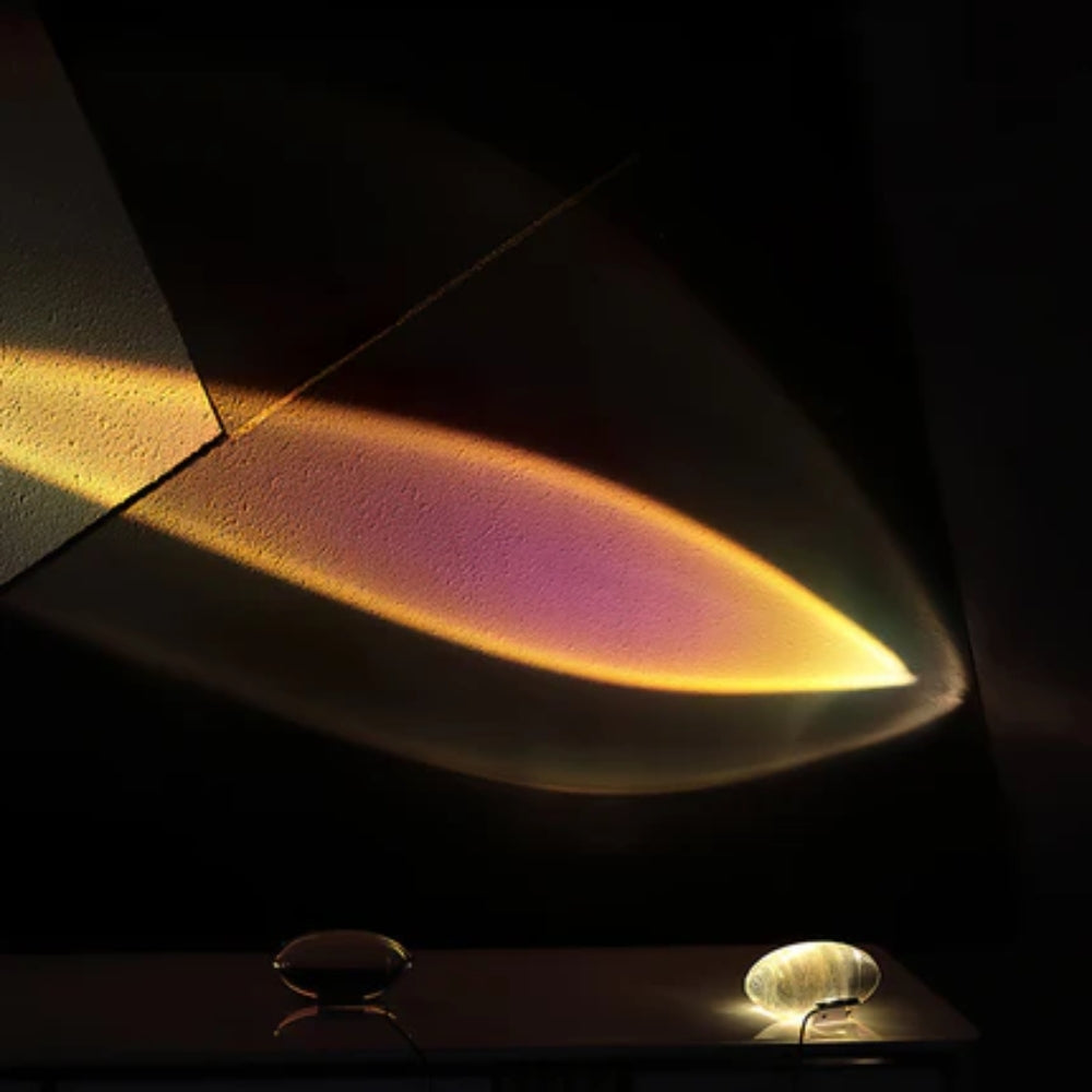 Kristallklare Tischlampe – Ovales Glasdesign & Ambientebeleuchtung mit Prismeneffekt