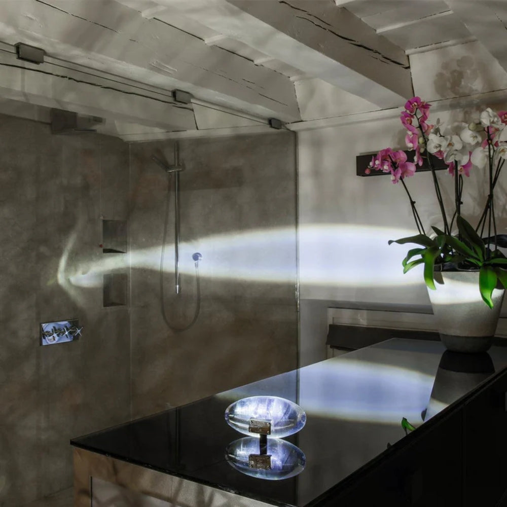 Kristallklare Tischlampe – Ovales Glasdesign & Ambientebeleuchtung mit Prismeneffekt