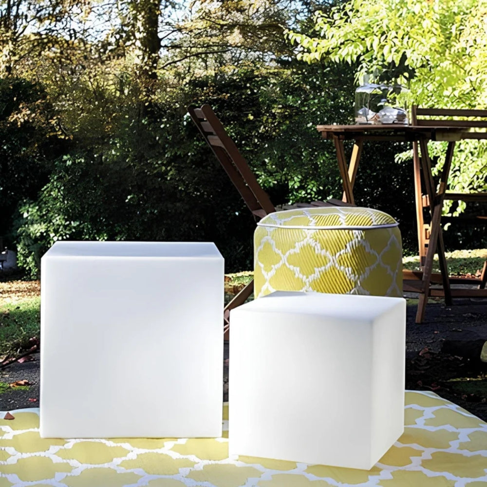 Kubisch LED Gartenleuchte - 16-Farben-Außenlampe für Garten & Haus