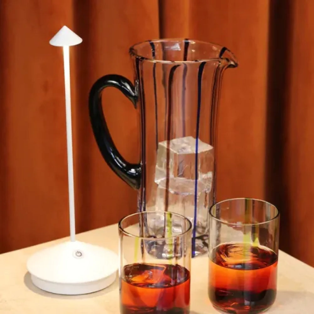 LED Tischlampe – Minimalistisches Design & Dimmbares Licht