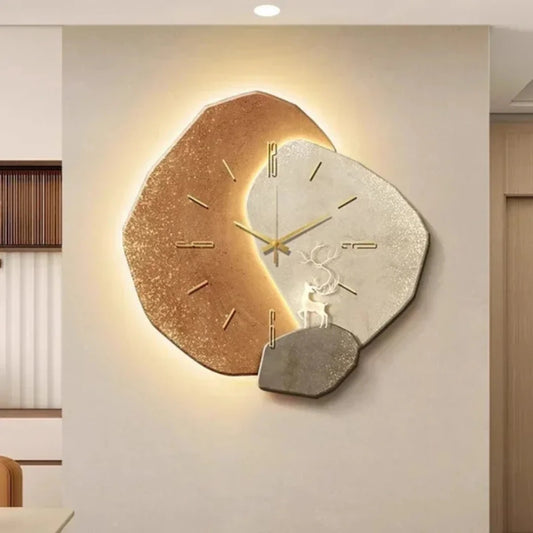 LED-Wanduhr aus Holz - Zeitmesser mit integrierter Umgebungsbeleuchtung