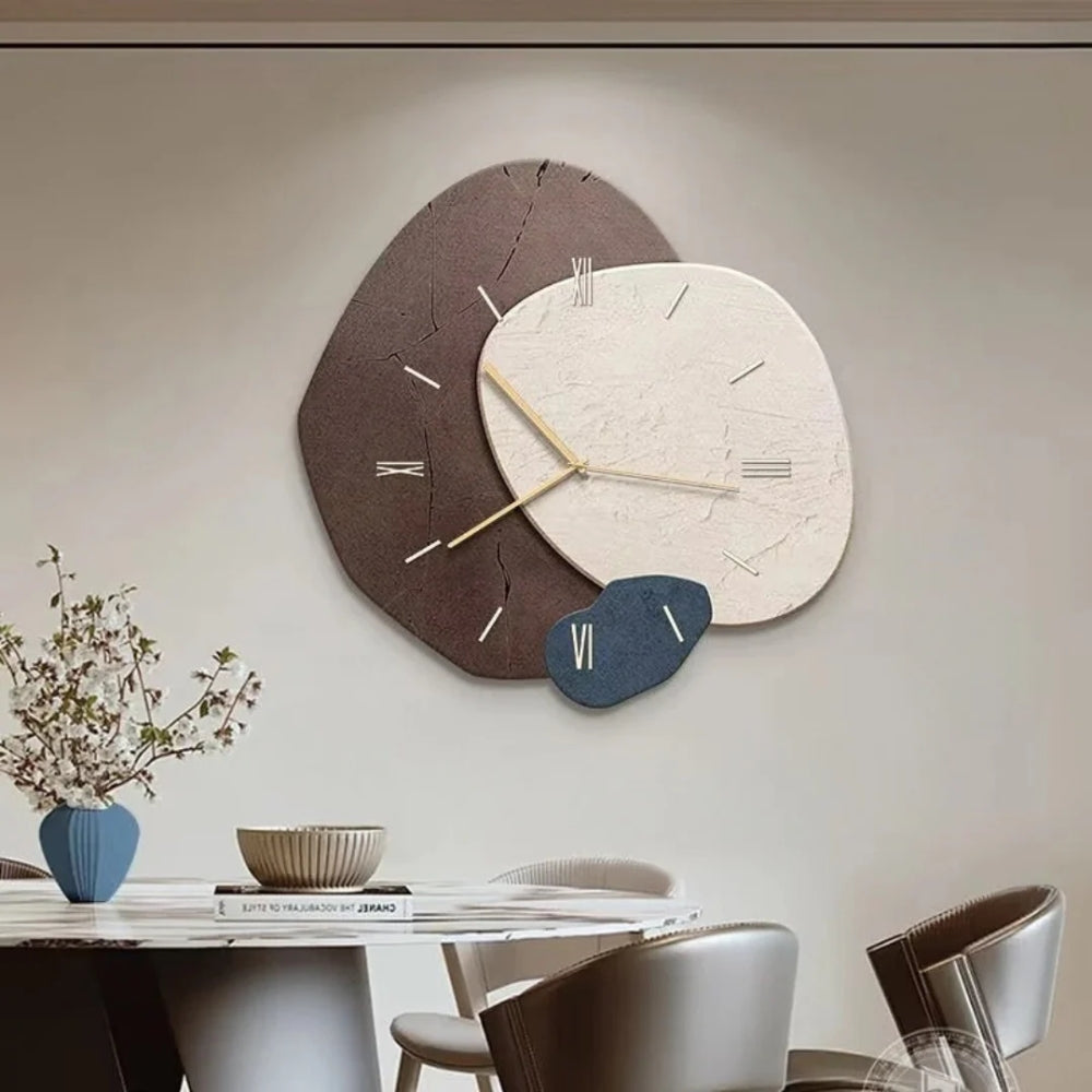 LED-Wanduhr aus Holz - Zeitmesser mit integrierter Umgebungsbeleuchtung