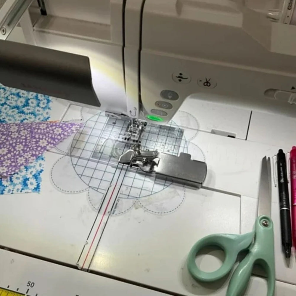 Magnetische Anleitung für die Nähmaschine - gleichmäßige Nähte für jeden Stoff