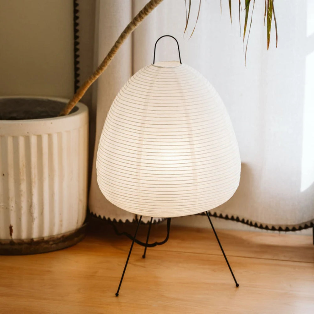 Minimalistische Tischlampe – Sanfte Ambiente Beleuchtung & Harmonisches Design