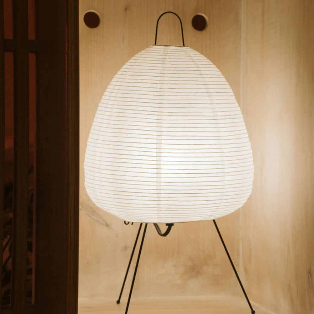 Minimalistische Tischlampe – Sanfte Ambiente Beleuchtung & Harmonisches Design