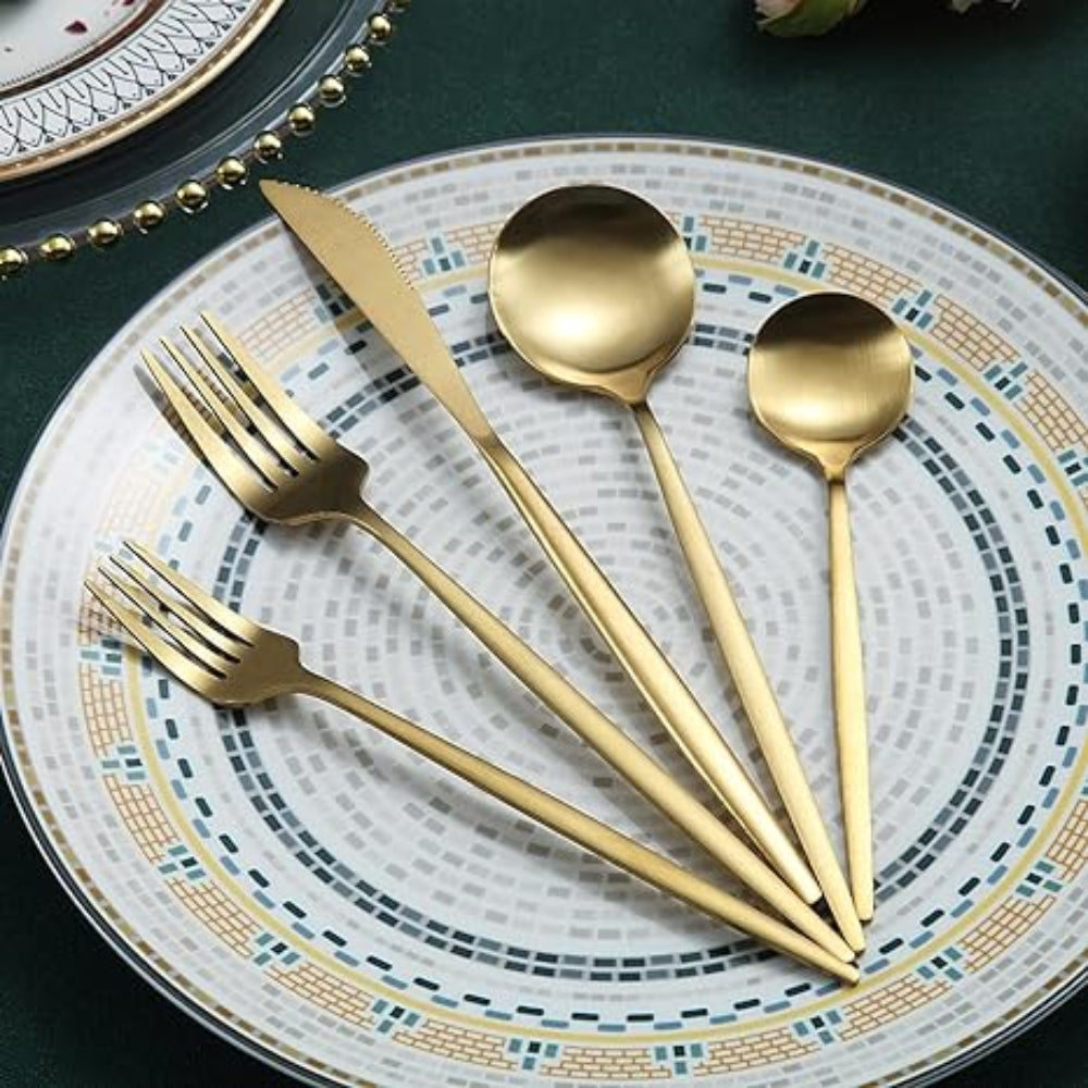 Minimalistisches Besteckset - Messer, Löffel und Gabeln für jede Mahlzeit