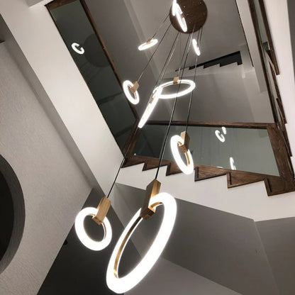 Moderne Treppenhaus-Pendelleuchte - Verstellbare Multi-Ring LED-Beleuchtung