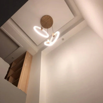 Moderne Treppenhaus-Pendelleuchte - Verstellbare Multi-Ring LED-Beleuchtung