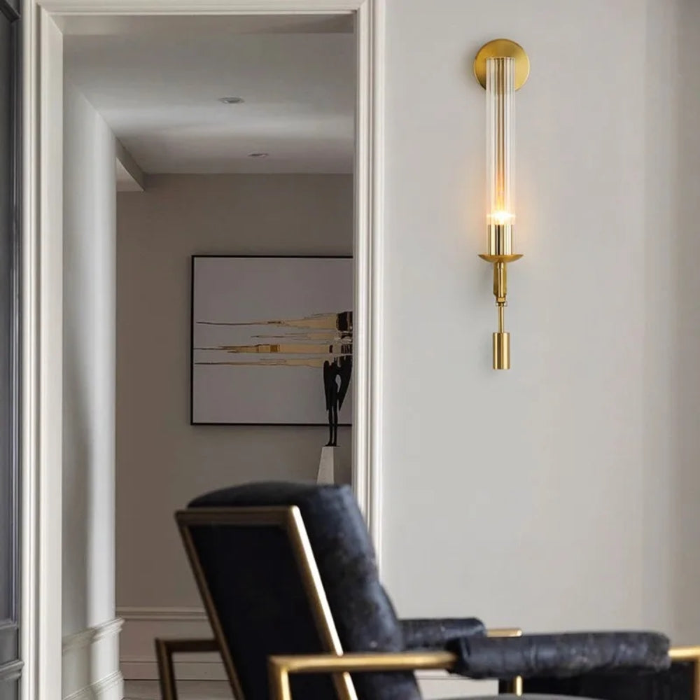 Moderner goldener Wandleuchter - Minimalistische Akzentbeleuchtung