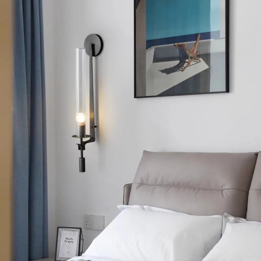 Moderner goldener Wandleuchter - Minimalistische Akzentbeleuchtung