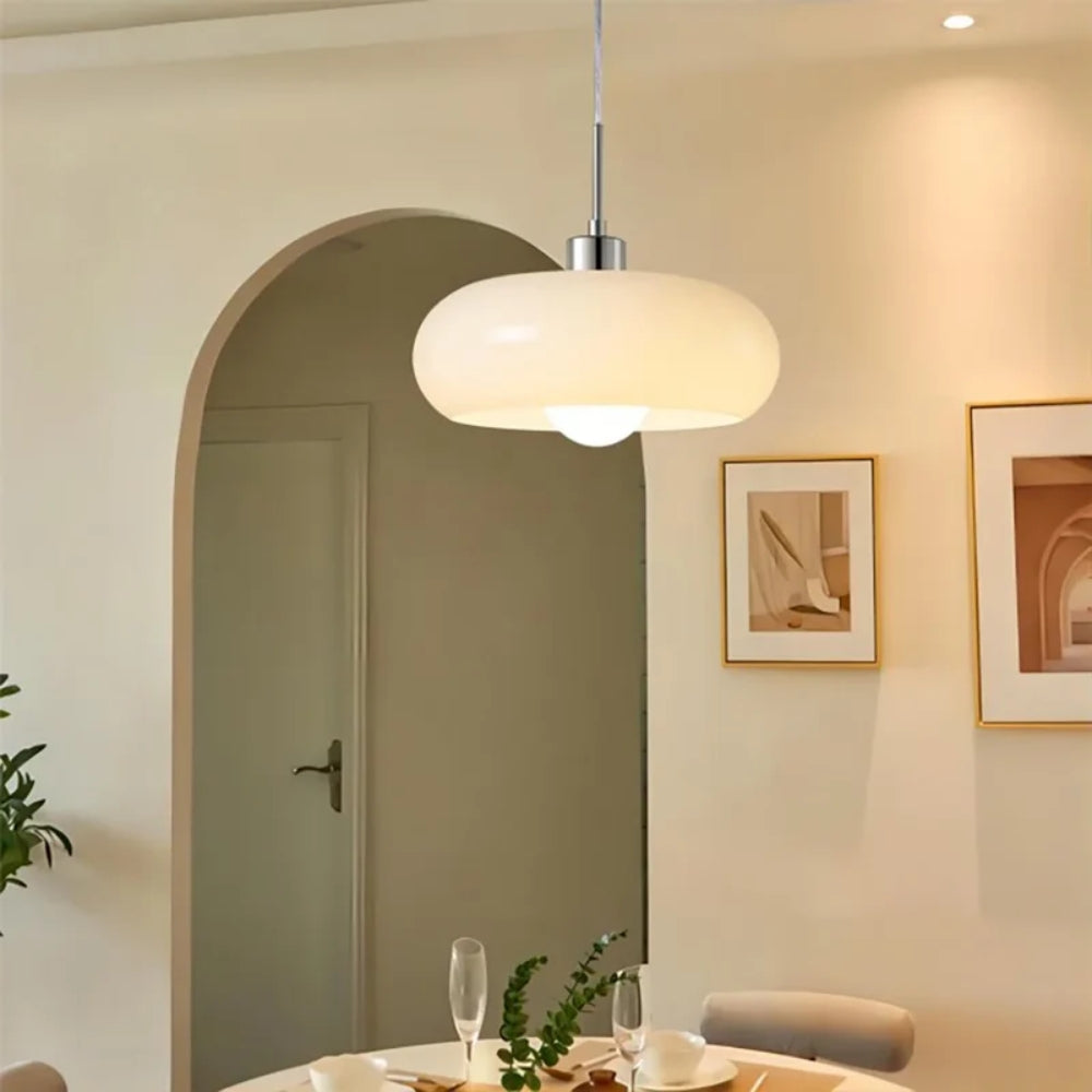 Nordische Pendelleuchte - Schlichtes Design für gemütliche Essbereiche