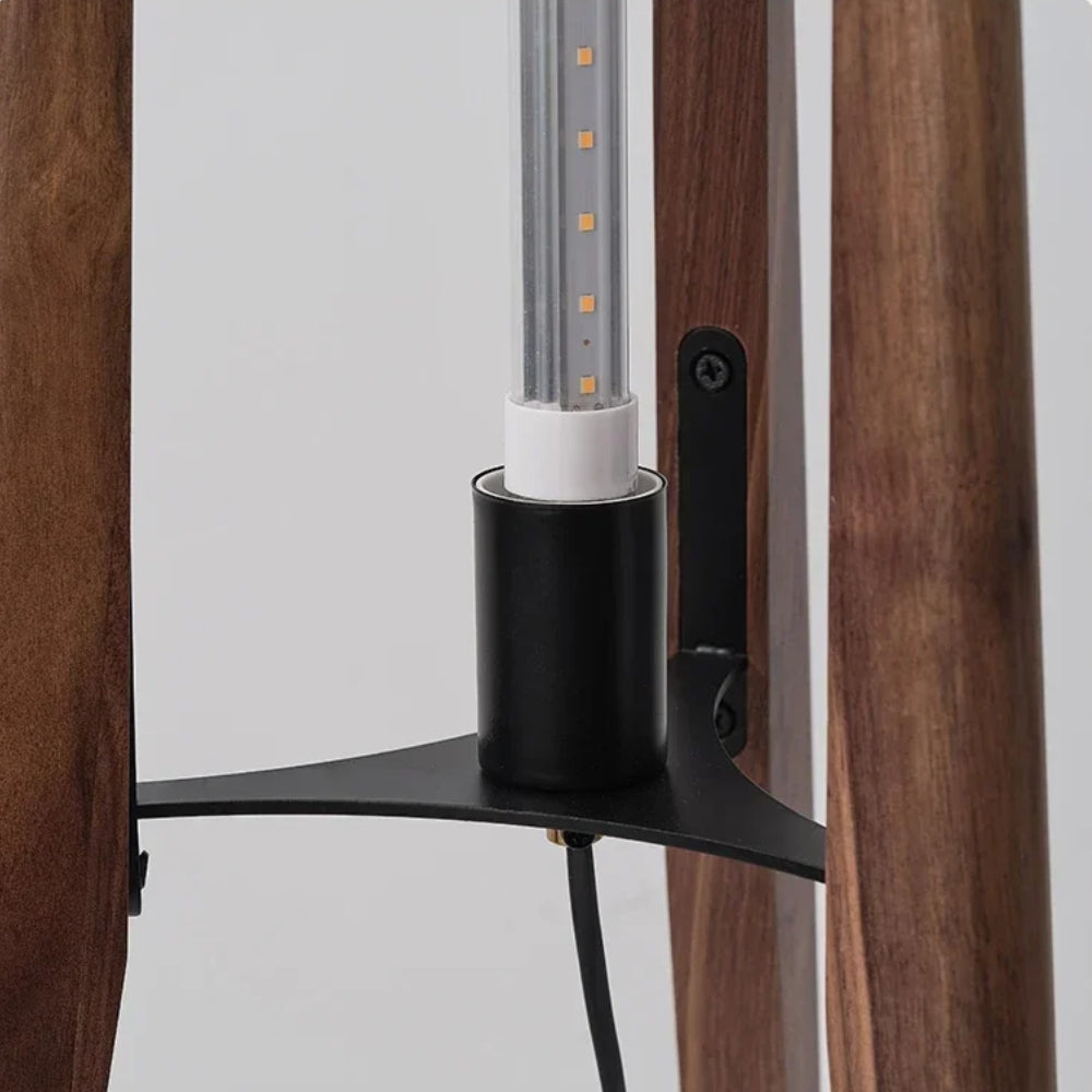 Nordische Retro-LED-Stehlampe – Sanftes Umgebungslicht mit Dreifarboption