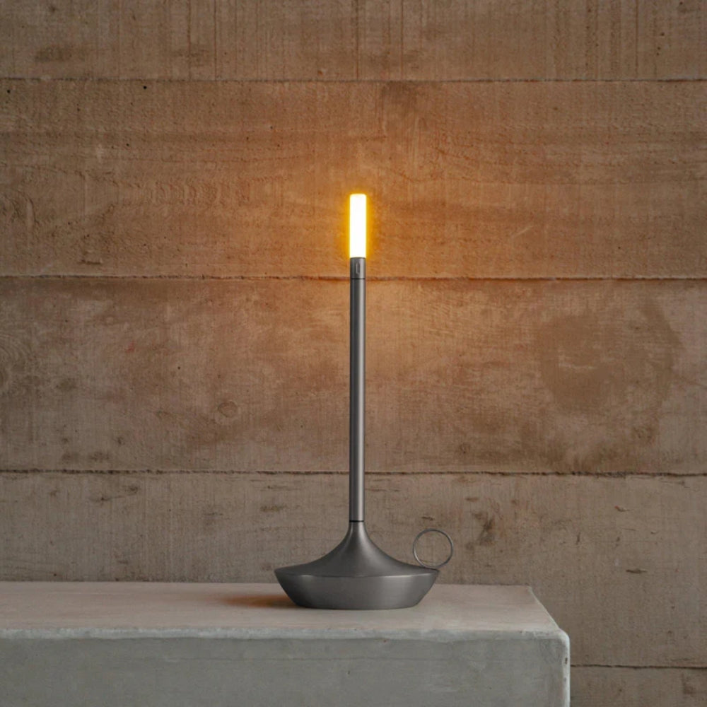 Nordische Tischlampe – Tragbar und Für Innen und Außen geeignet