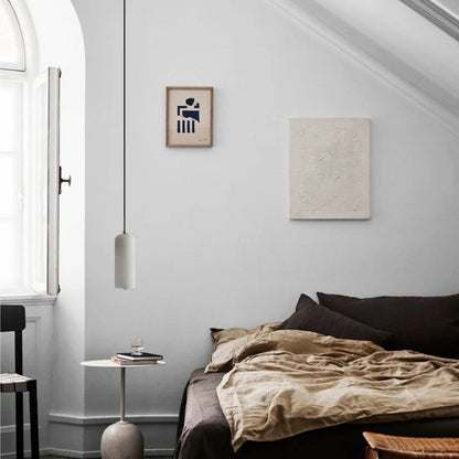 Nordic Pendelleuchte - Schlanke Deckenleuchte mit warmem Ambiente