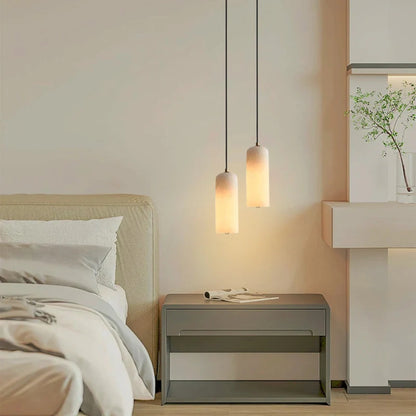 Nordic Pendelleuchte - Schlanke Deckenleuchte mit warmem Ambiente