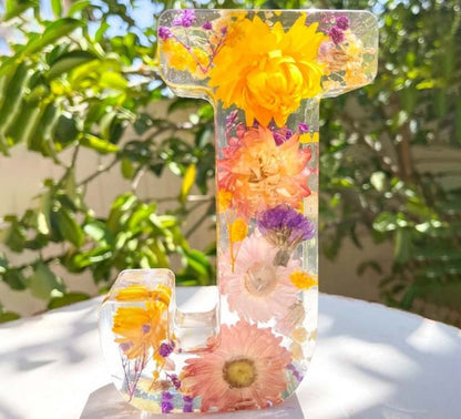 Personalisierte Brief Nachtlicht - getrocknete Blume LED-Tischlampe