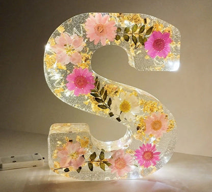 Personalisierte Brief Nachtlicht - getrocknete Blume LED-Tischlampe
