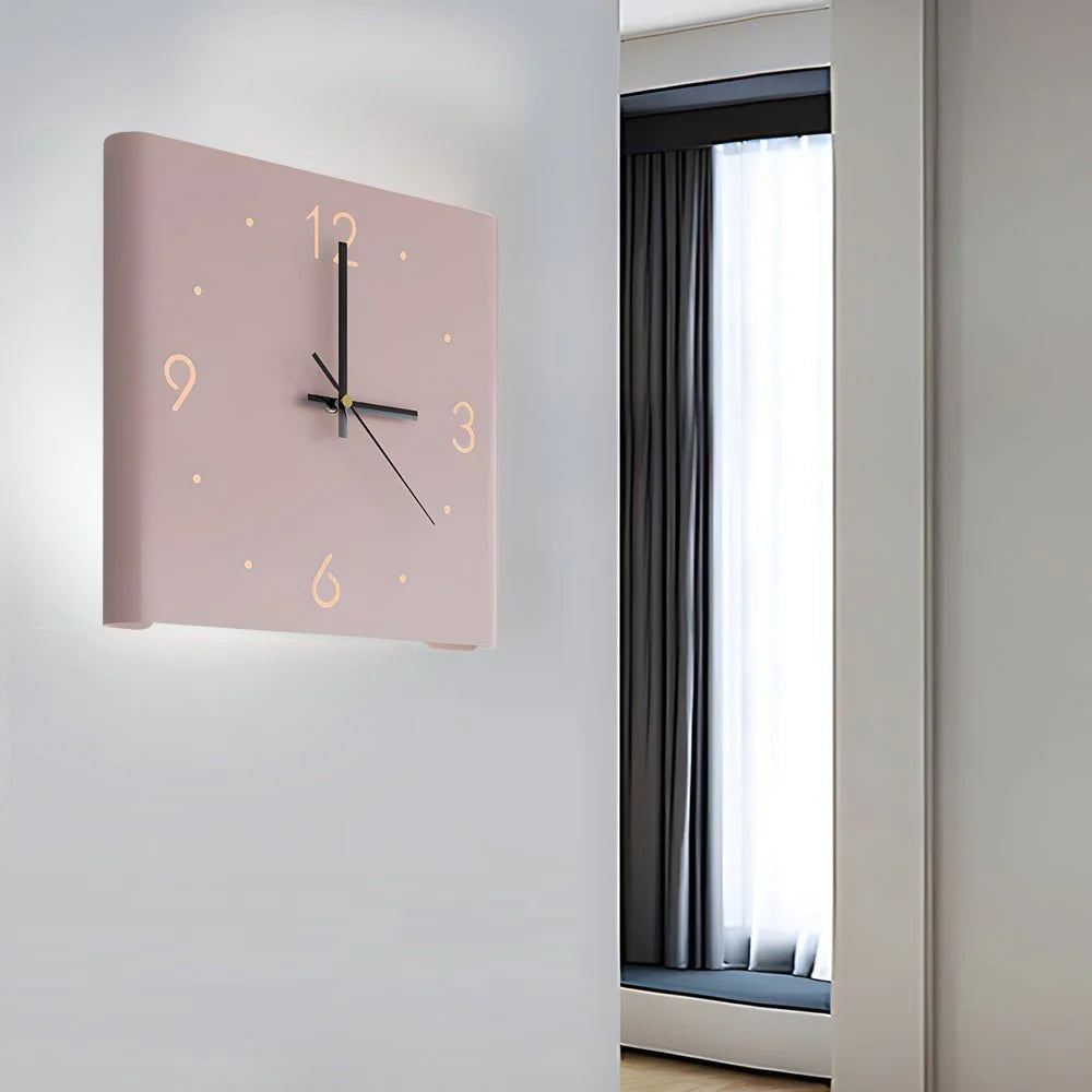 Quadratische Stille LED-Wanduhr – Hinterleuchtete Ecke mit Sensorlicht-Option