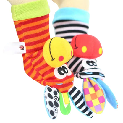 Rasselsocken und -armbänder - Frühes Bewegen und Lernen für Babys